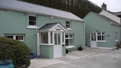 Min-yr-Afon,-Solva